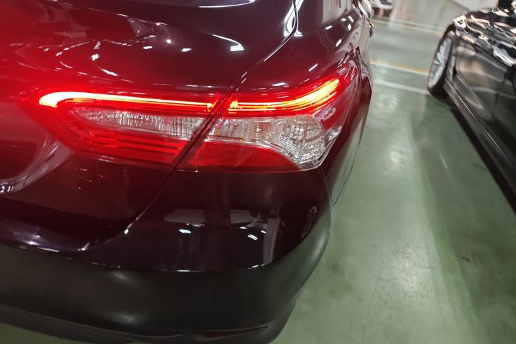 丰田 凯美瑞 2023款 2.0GVP 领先版车身外观9