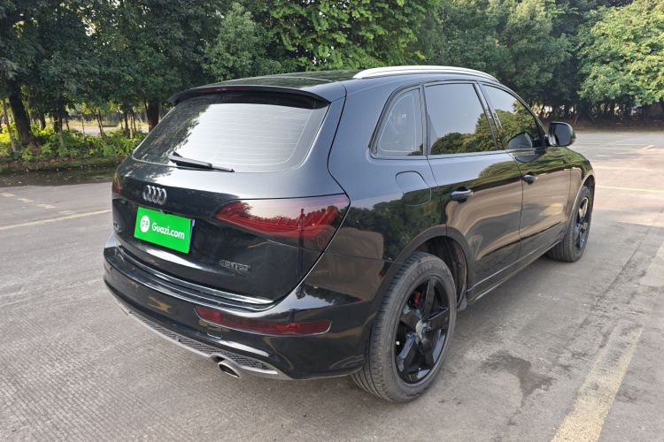 奥迪Q5 2018款 典藏版 40 TFSI 进取型车身外观7