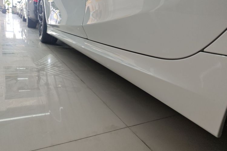 宝马3系 2025款 330Li M运动曜夜套装局部细节9002