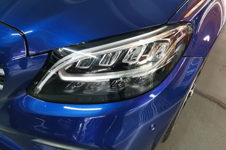 奔驰C级 2019款 C 260 运动版局部细节36