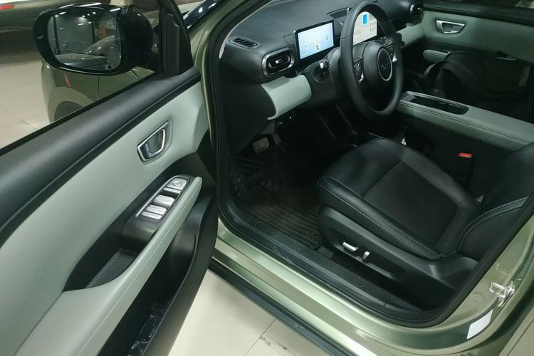 五菱汽车 五菱缤果PLUS 2024款 510km 旗舰版 四座版中控内饰7003