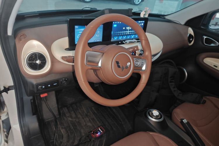 五菱汽车 五菱缤果 2024款 203km 轻享款中控内饰12