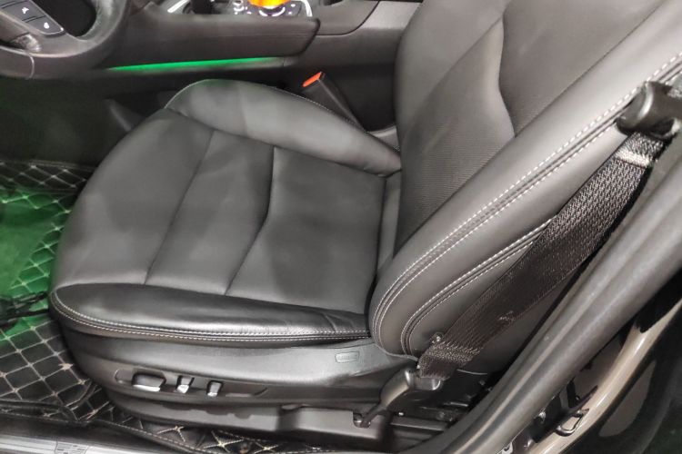 凯迪拉克XT5 2022款 2.0T 四驱尊贵型局部细节19