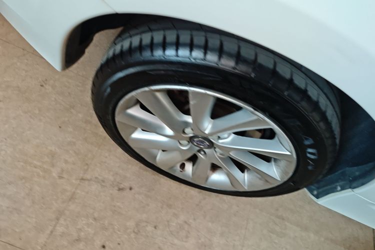 沃尔沃S60 2015款 S60L 2.0T 智远版车身外观6008