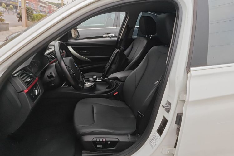 宝马3系 2015款 320Li 超悦版时尚型局部细节19