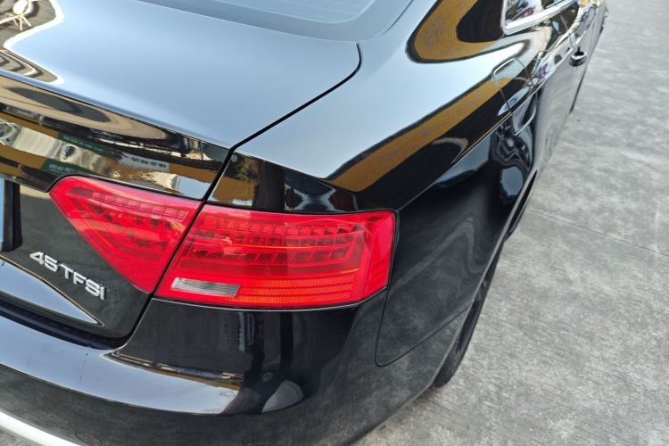 奥迪A5 2014款 Coupe 45 TFSI车身外观9