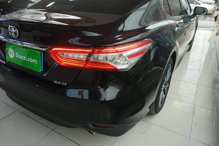 丰田 凯美瑞 2023款 2.5Q 旗舰版车身外观9