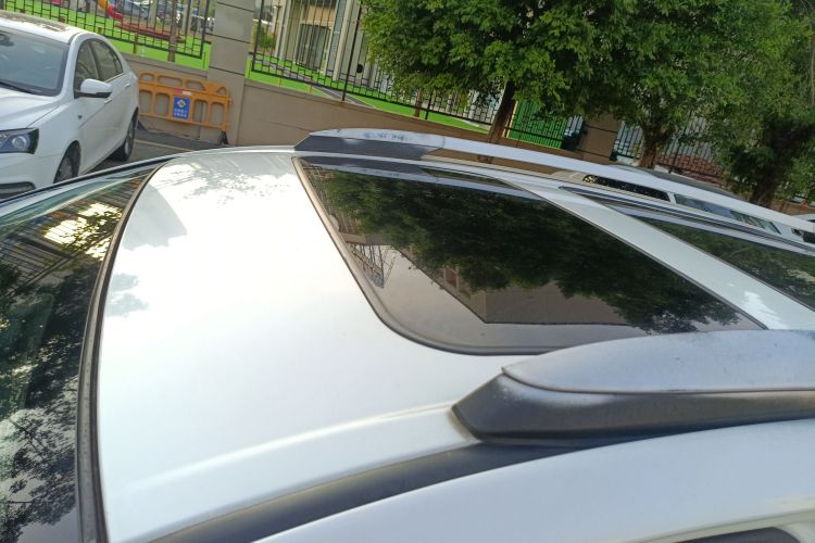 丰田 RAV4荣放 2015款 2.5L 自动四驱精英版局部细节57