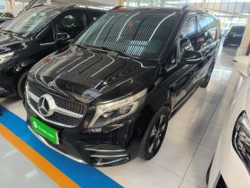 奔驰V级 2020款 V 260 L 长轴距豪华版