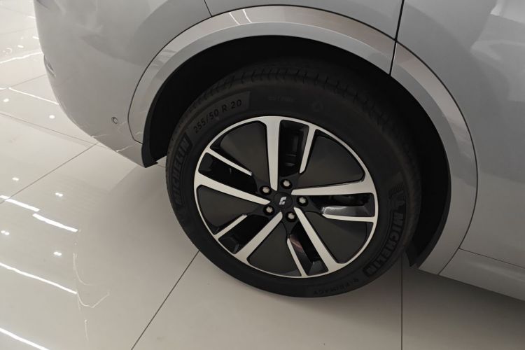 理想汽车 理想L7 2024款 MAX车身外观6008