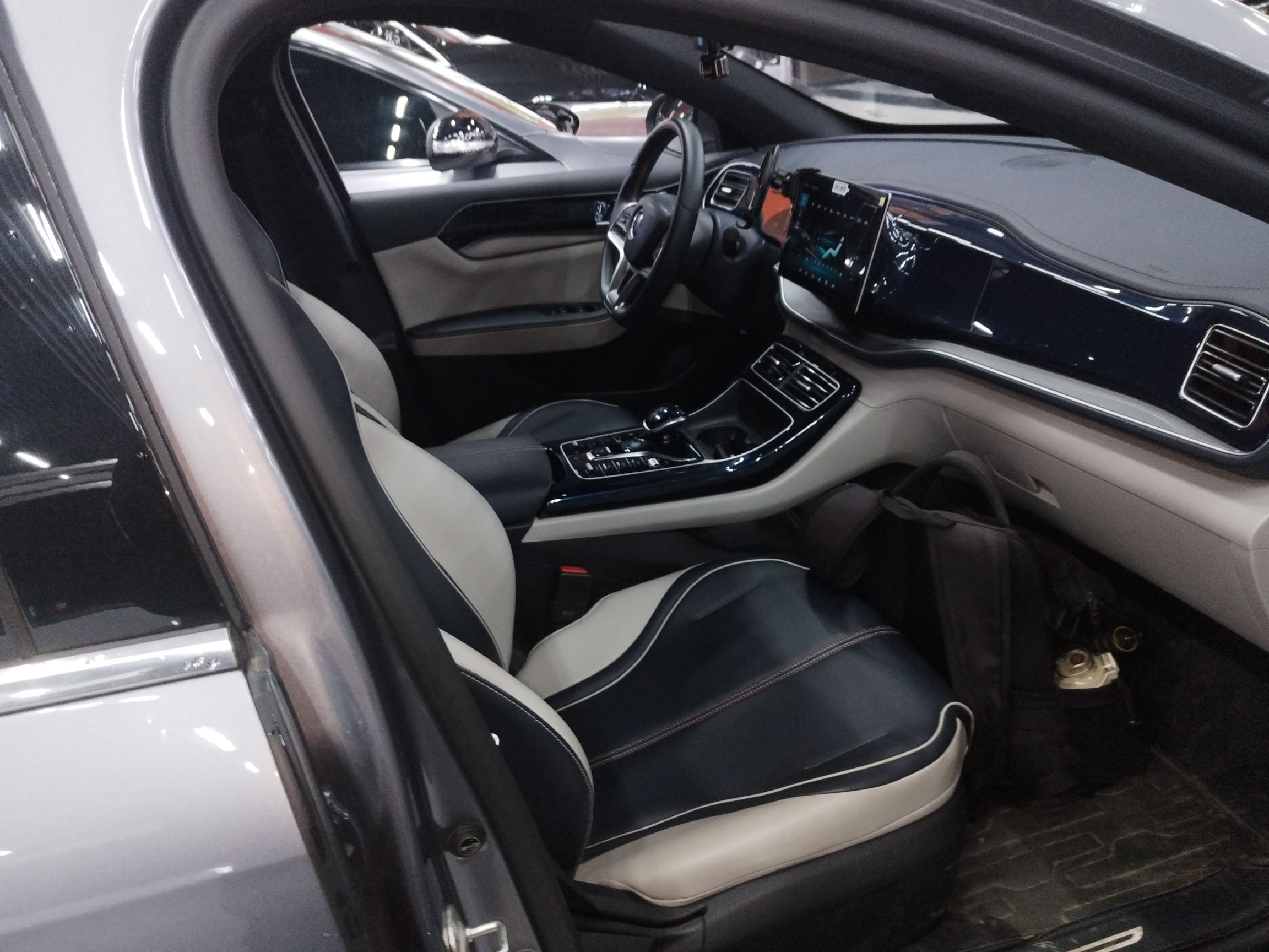 比亚迪 秦PLUS 2021款 EV 400KM 豪华型