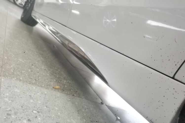 奔驰C级 2022款 C 260 L 运动版局部细节9002