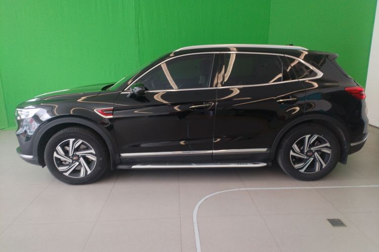 红旗HS5 2022款 改款 2.0T 智联旗享版车身外观4