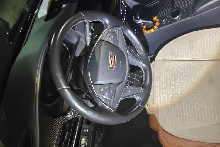 凯迪拉克CT6 2021款 28T 豪华型中控内饰13