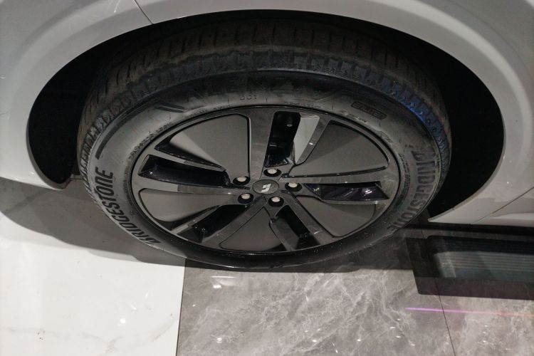 理想汽车 理想L6 2024款 Pro车身外观6002