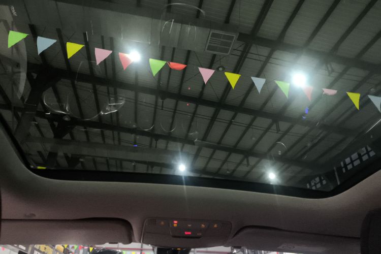 奔驰C级 2020款 改款 C 260 L 运动版中控内饰22