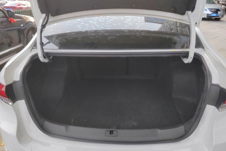 别克 英朗 2018款 18T 自动精英型局部细节23