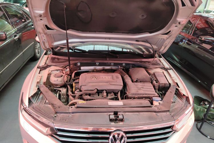 大众 迈腾 2018款 380TSI DSG 尊贵型机舱底盘24