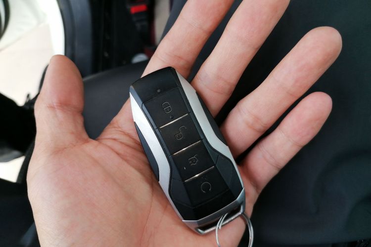 比亚迪 宋MAX 2021款 升级版 1.5T 自动豪华型 6座中控内饰7001