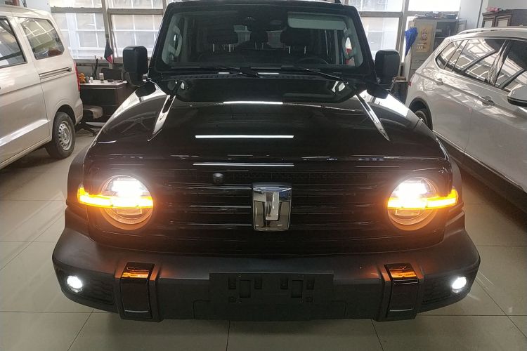 坦克300 2024款 2.0T 征服者车身外观2