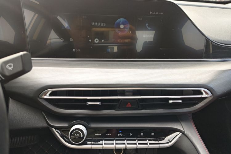长安 逸动 2020款 PLUS 蓝鲸NE 1.4T GDI DCT旗舰型中控内饰16