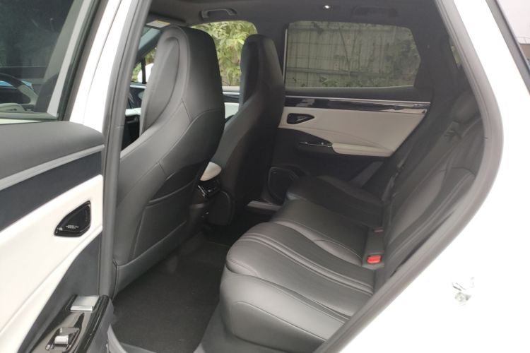 吉利银河 银河L7 2024款 1.5T 115km PLUS  龙腾版中控内饰21