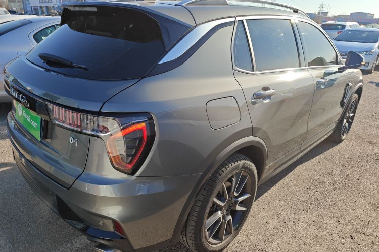 领克01 2021款 2.0TD 两驱型Pro车身外观7