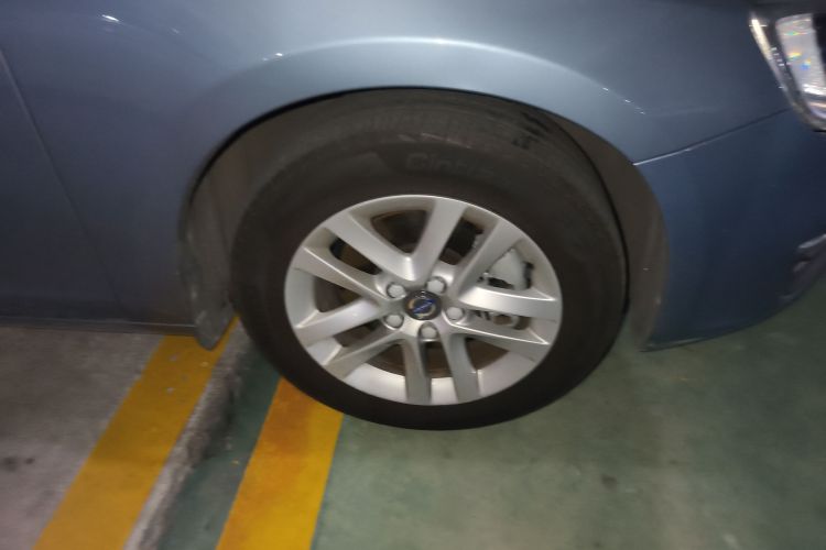 沃尔沃S60 2018款 S60L T3 智进版车身外观10