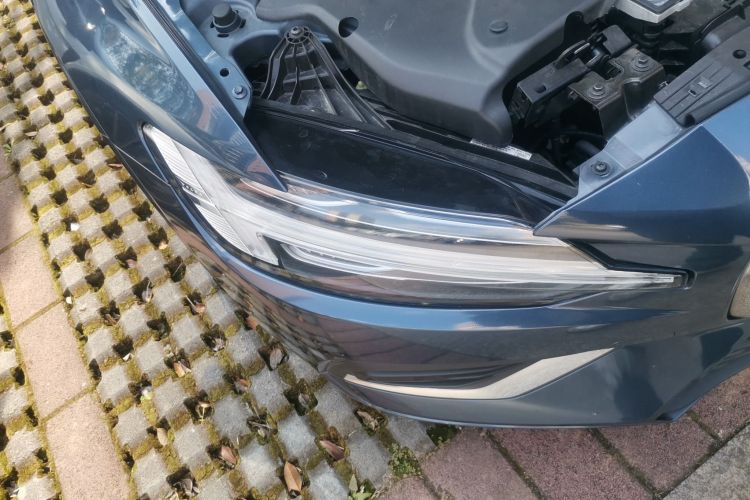 沃尔沃S60 2023款 B4 智逸豪华版车身外观6006