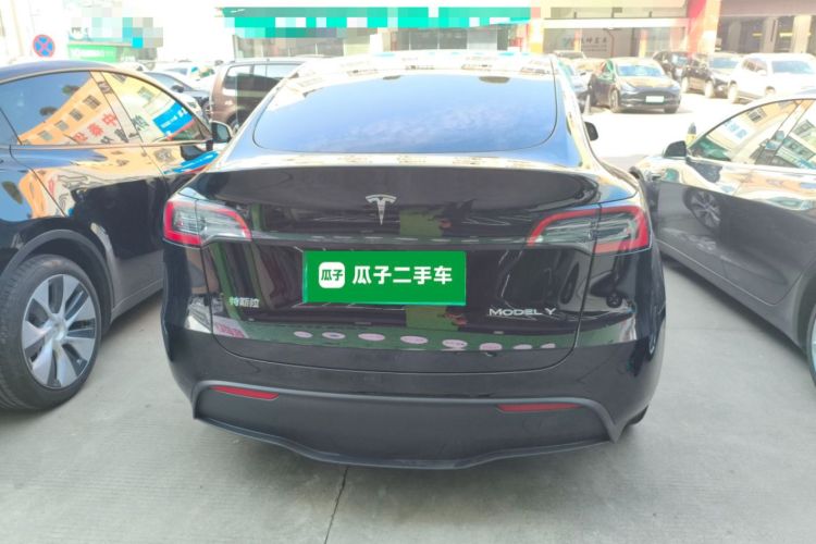 特斯拉 Model Y 2022款 改款 后轮驱动版车身外观6004