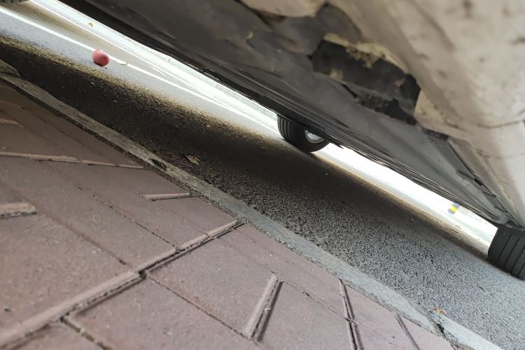 奔驰C级 2020款 改款 C 260 L 运动版局部细节9004