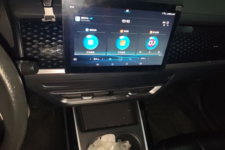 比亚迪 秦PLUS 2021款 EV 400KM 领畅版局部细节16