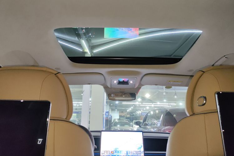 腾势D9 2024款 DM-i 980 四驱旗舰型中控内饰22