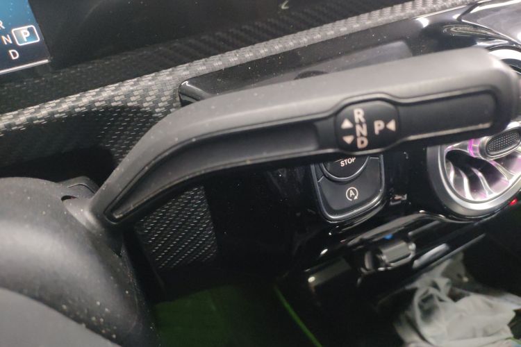 奔驰A级 2020款 A 180 L中控内饰18