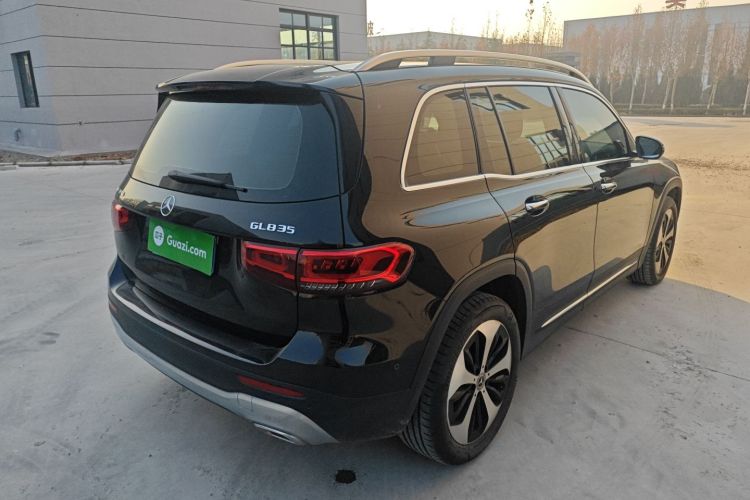 奔驰GLB 2022款 改款 GLB 200 时尚型车身外观7