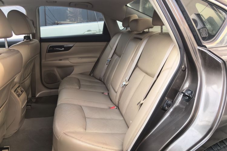 日产 天籁 2013款 2.0L XL舒适版中控内饰21