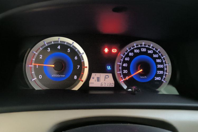 丰田 花冠 2013款 1.6L 自动卓越版局部细节14