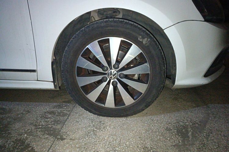 大众 速腾 2018款 1.6L 手动舒适型车身外观10