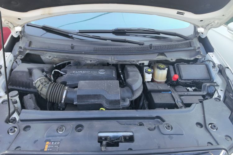 别克GL8 2023款 陆上公务舱 舒适型机舱底盘24