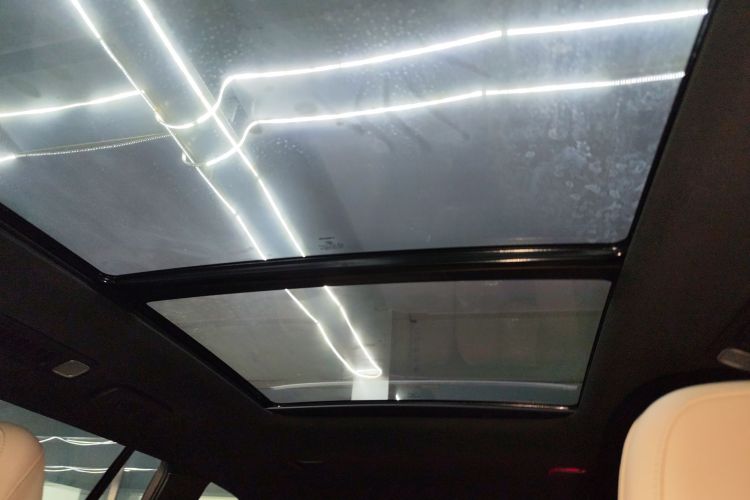 理想汽车 理想ONE 2021款 增程6座版中控内饰22