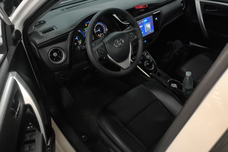丰田 卡罗拉双擎E+ 2019款 1.8L E-CVT领先版中控内饰20
