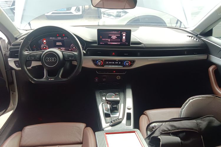 奥迪A5 2017款 Sportback 45 TFSI 时尚型中控内饰7002