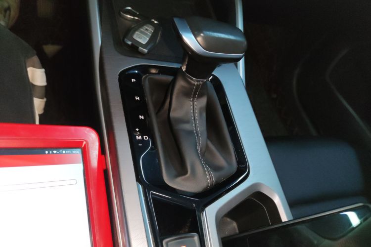 吉利汽车 帝豪 2022款 第4代 1.5L CVT尊贵型中控内饰18