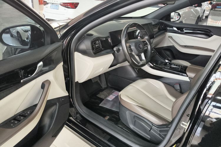 比亚迪 秦PLUS 2023款 冠军版 DM-i 55KM领先型中控内饰20