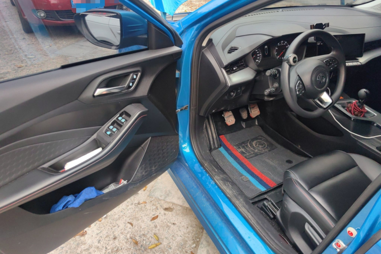 名爵 MG5 2021款 180DVVT 手动青春豪华版中控内饰20