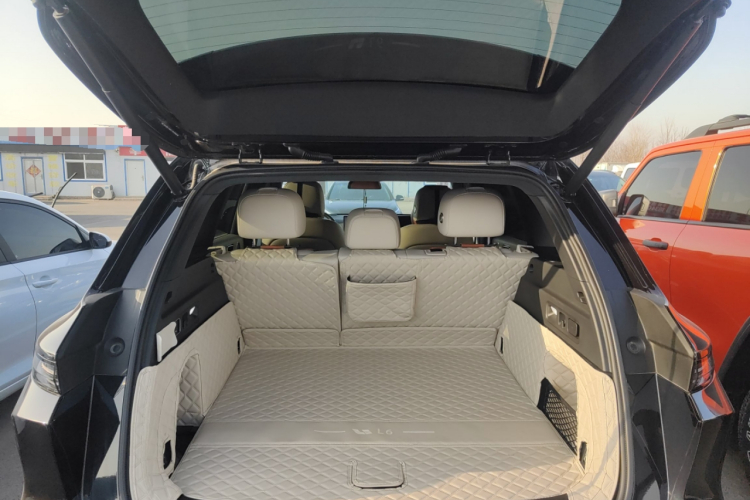 理想汽车 理想L6 2024款 Pro机舱底盘23