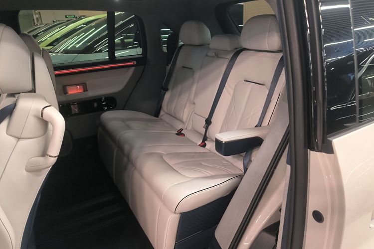 极氪MIX 2025款 长续航智驾版中控内饰7004