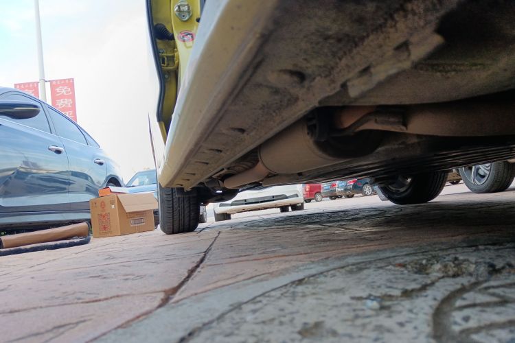 本田 飞度 2014款 1.5L SE CVT时尚型局部细节9001