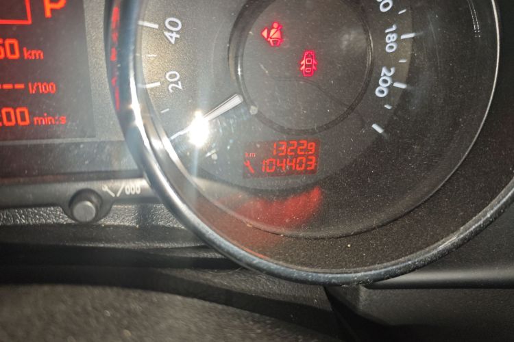 标致3008 2015款 1.6THP 自动至尚版中控内饰15