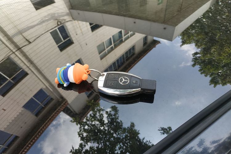 奔驰C级 2015款 C 200 L 4MATIC中控内饰7001